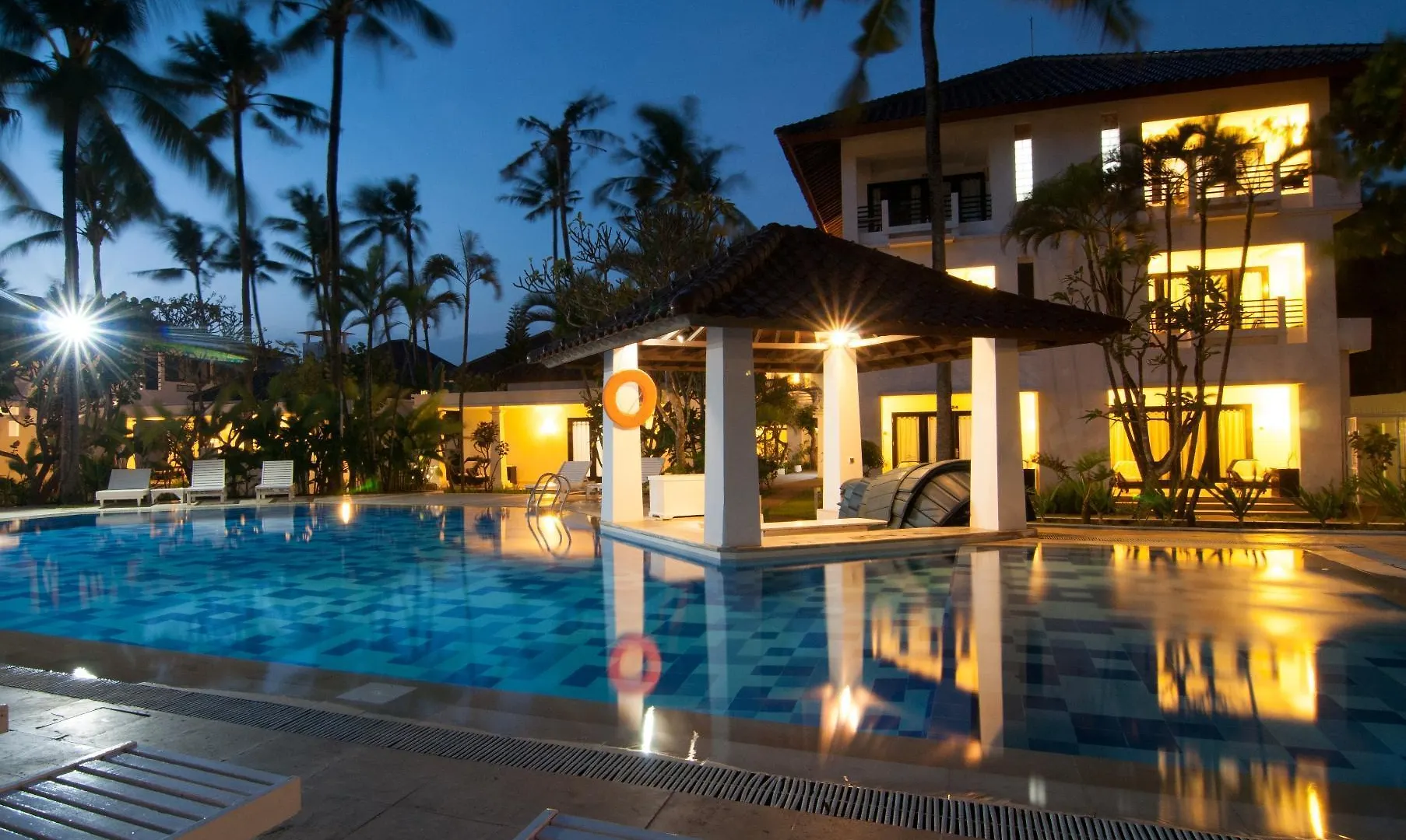 Legong Keraton Beach Hotel Canggu