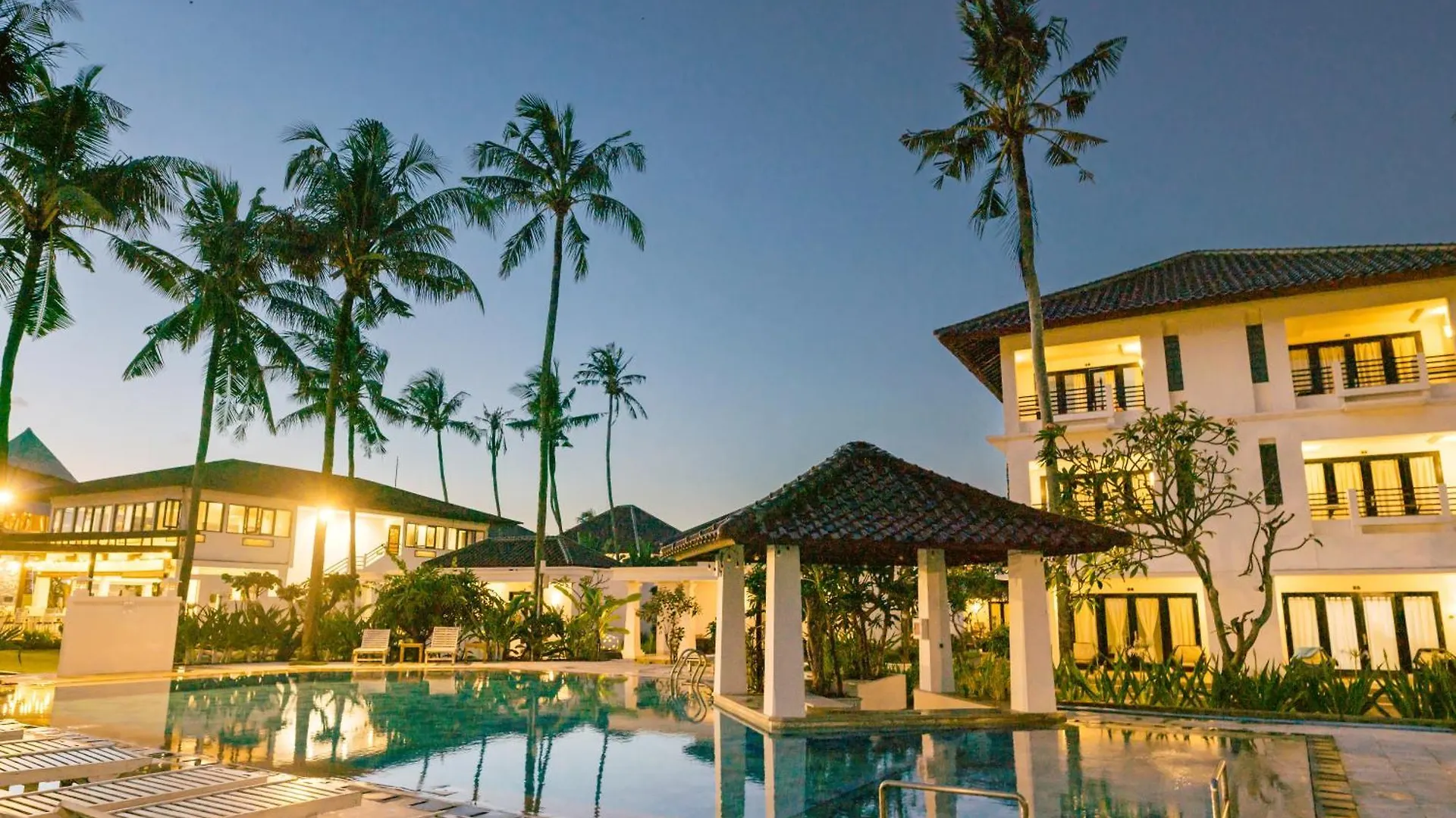 Legong Keraton Beach Hotel Canggu   Canggu (Bali)
