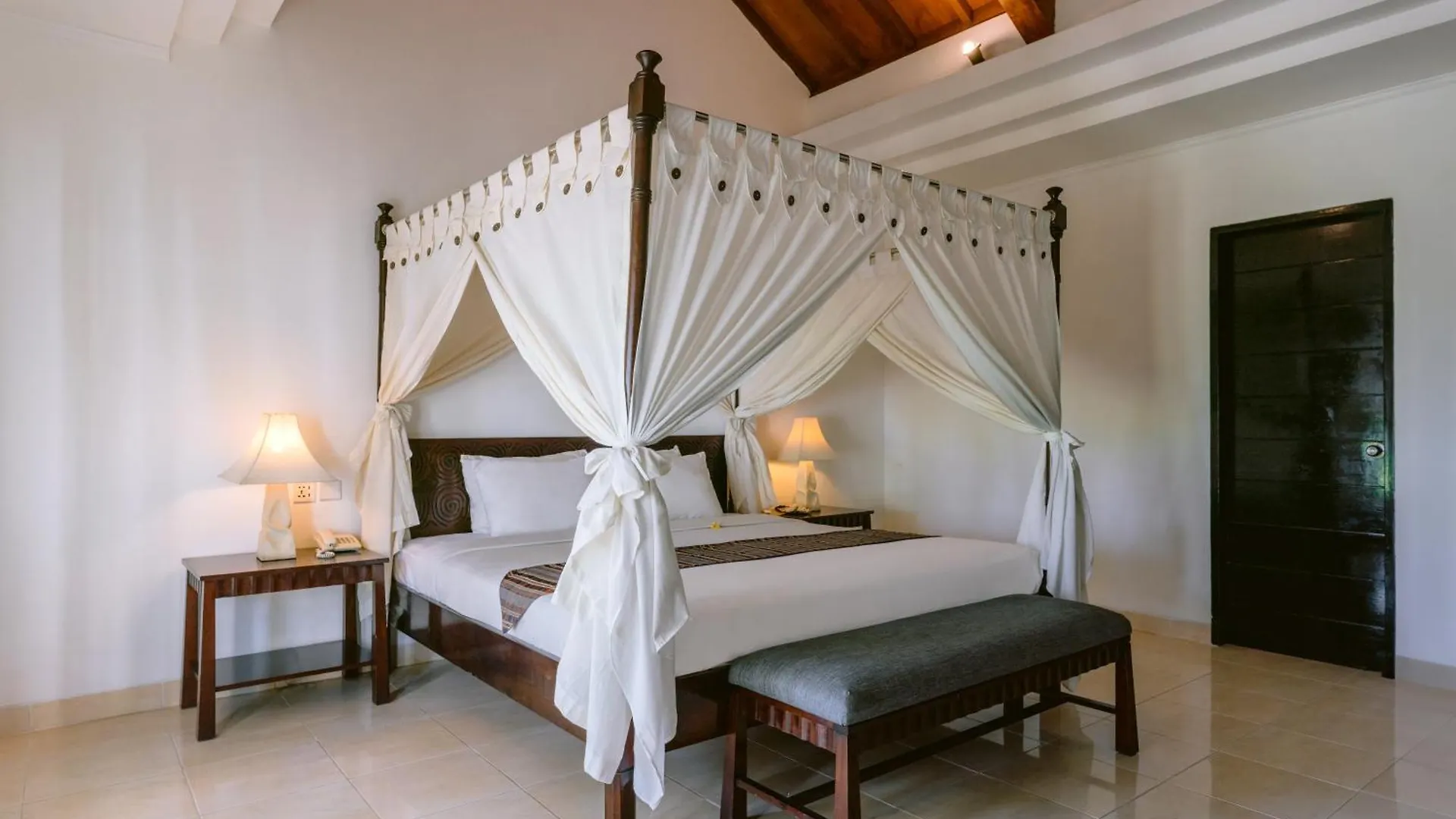 ***  Legong Keraton Beach Hotel Canggu  Indonesia
