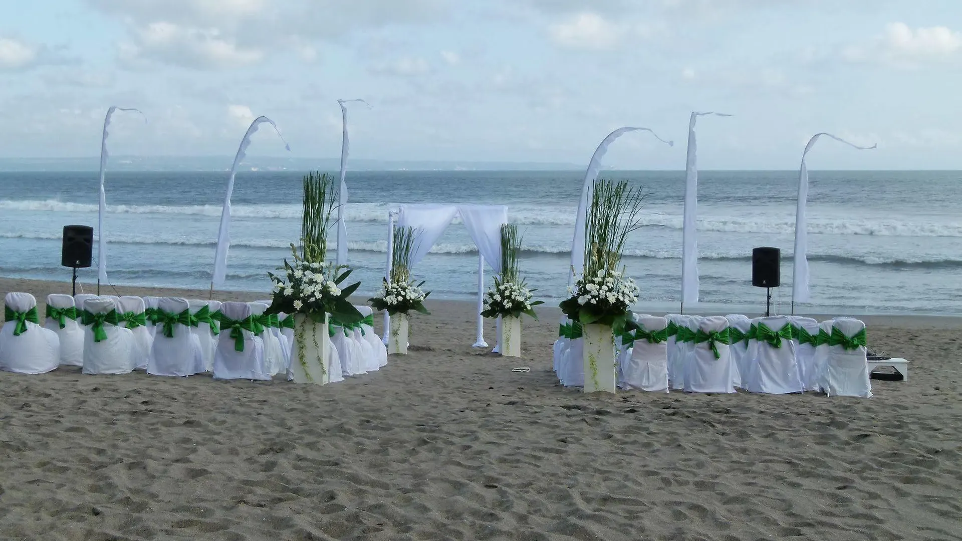 Legong Keraton Beach Hotel Canggu