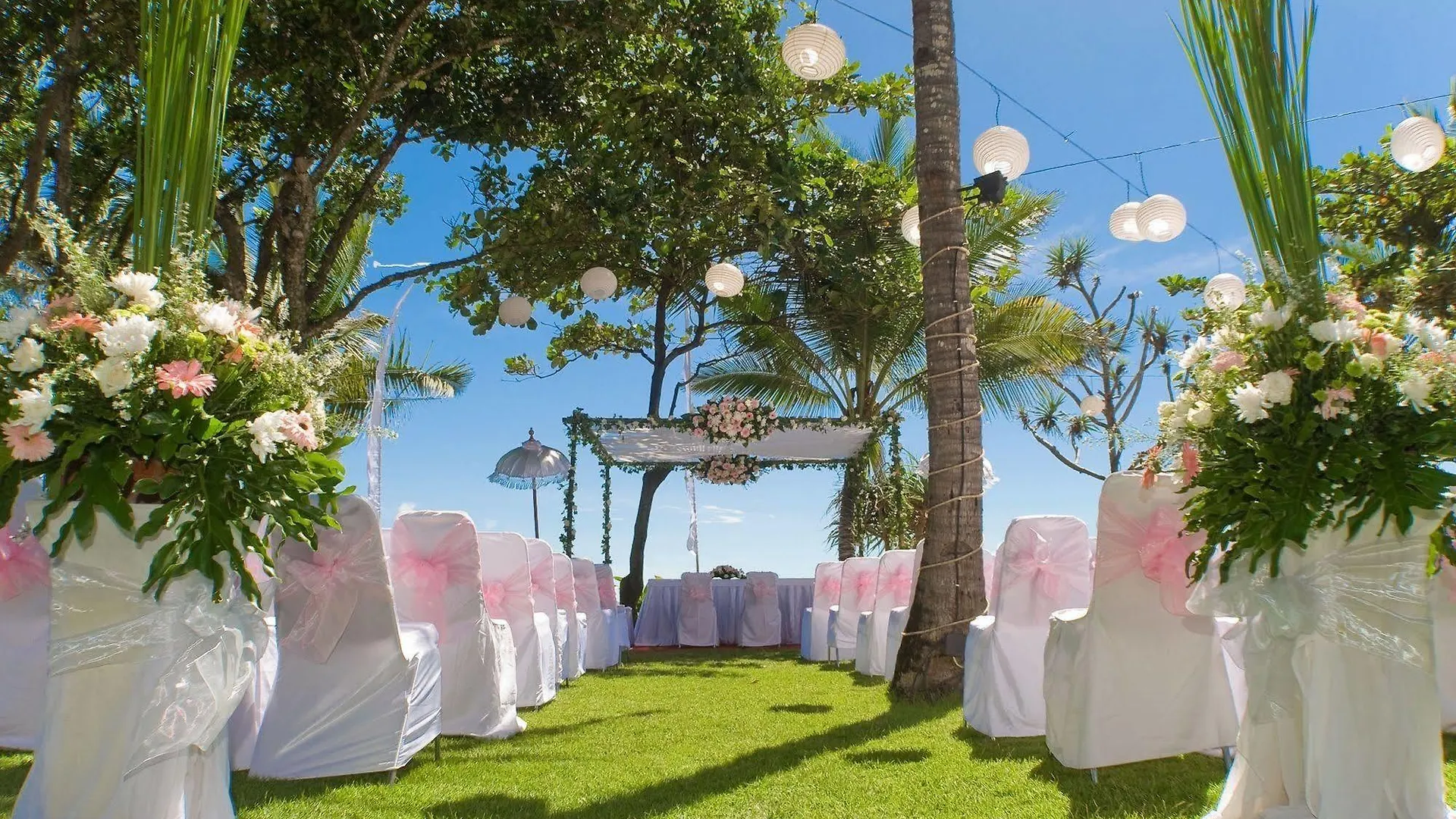 ***  Legong Keraton Beach Hotel Canggu  Indonesia